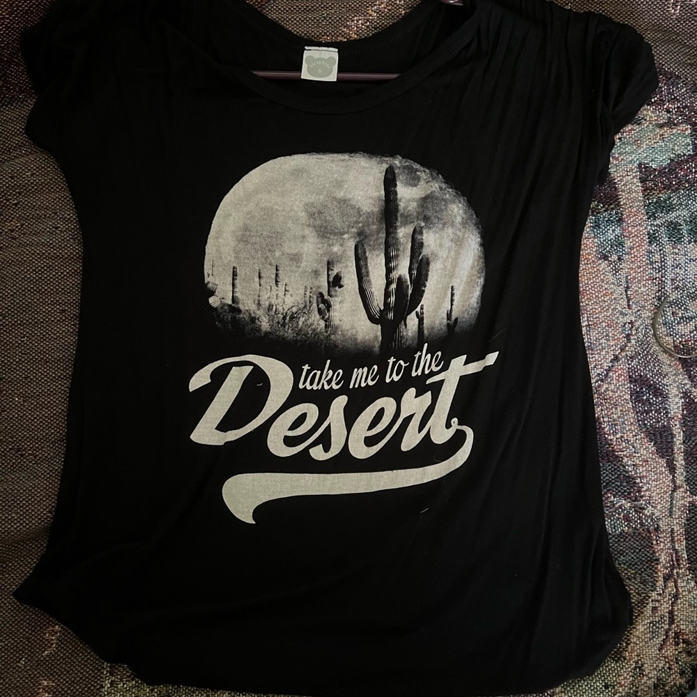 Graphic tee